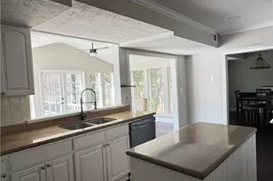 2852 Inverloch Cir, Duluth, GA 30096 - Photo 10