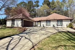 410 Emerald Pkwy, Sugar Hill, GA 30518 - Photo 4