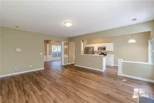 7010 Richland Ct, Roswell, GA 30076 - Photo 2