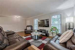 537 Raven Springs Trail, Stone Mountain, GA 30087 - Photo 8