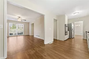 2720 Dale Dr, Marietta, GA 30068 - Photo 6