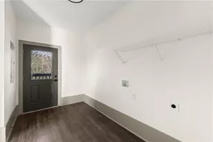 31 Pinson St, Newnan, GA 30263 - Photo 28