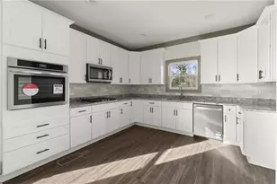 31 Pinson St, Newnan, GA 30263 - Photo 30