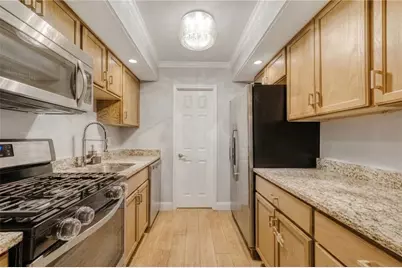 6851 Roswell Road #A5, Atlanta, GA 30328 - Photo 4