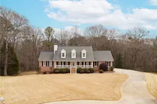 1426 Brighton Pl, Loganville, GA 30052 - Photo 6