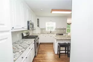 1426 Brighton Pl, Loganville, GA 30052 - Photo 12