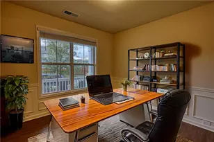 6571 Bluffview Dr, Douglasville, GA 30134 - Photo 2