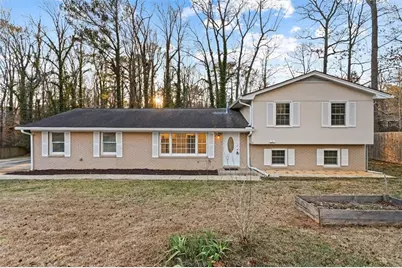 1121 Neva Drive SW, Marietta, GA 30060 - Photo 2