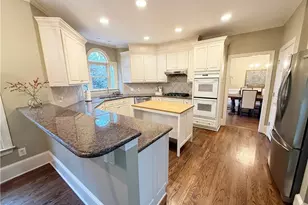 4044 Bennigan Ln, Duluth, GA 30097 - Photo 12