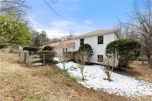 1002 Dixon Dr, Gainesville, GA 30501 - Photo 26