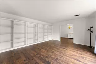 1002 Dixon Dr, Gainesville, GA 30501 - Photo 8