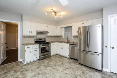 3999 Tall Pine Drive, Marietta, GA 30062 - Photo 4