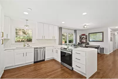 310 Brook Drive, Atlanta, GA 30328 - Photo 10