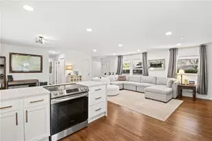 310 Brook Dr, Atlanta, GA 30328 - Photo 12