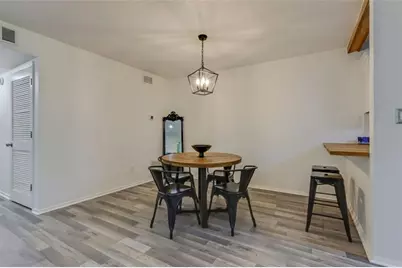 205 Woodcliff Drive #205, Sandy Springs, GA 30350 - Photo 6