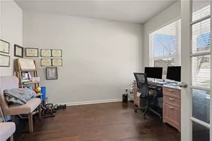 2254 Anne's Lake Cir, Lithonia, GA 30058 - Photo 10