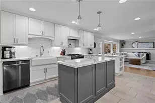 521 Creekwood Dr, Marietta, GA 30068 - Photo 16