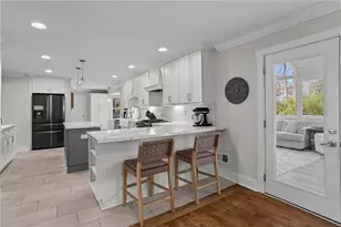 521 Creekwood Dr, Marietta, GA 30068 - Photo 12