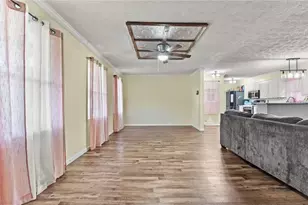 301 Briarwood Dr, Calhoun, GA 30701 - Photo 6