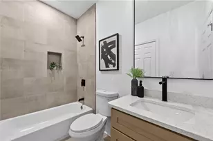 120 N Gwinnett St, Buford, GA 30518 - Photo 4