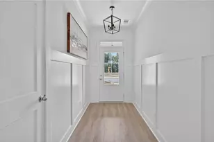 972 Homepark Circle, Buford, GA 30518 - Photo 2