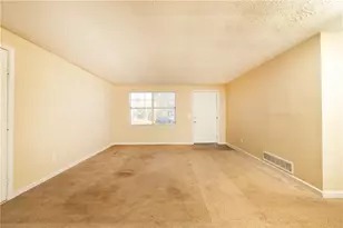 212 Woodglen Dr, Woodstock, GA 30188 - Photo 4