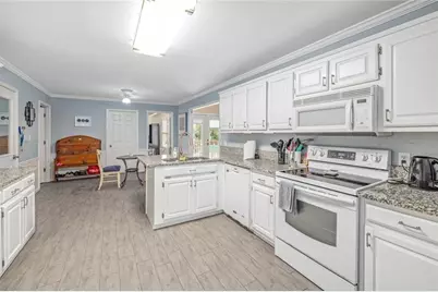 4609 Hunters Court, Gainesville, GA 30507 - Photo 12