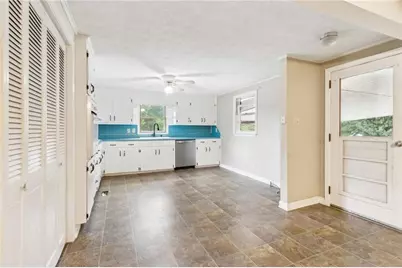 81 Russell Road, Lawrenceville, GA 30043 - Photo 10