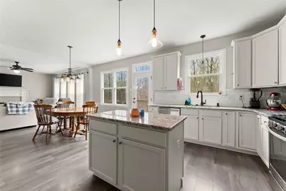 2705 Chandler Grove Drive, Buford, GA 30519 - Photo 2