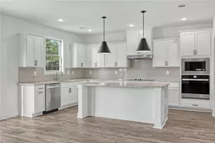 942 Homepark Circle, Buford, GA 30518 - Photo 6