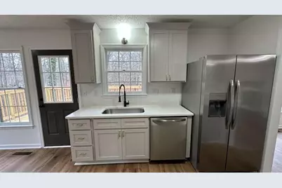 9711 Squirrel Wood Run, Douglasville, GA 30135 - Photo 16