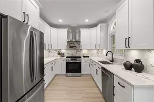 1201 Club Walk Dr NE, Brookhaven, GA 30319 - Photo 10