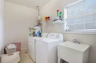 252 Essex Pl, Ellenwood, GA 30294 - Photo 18