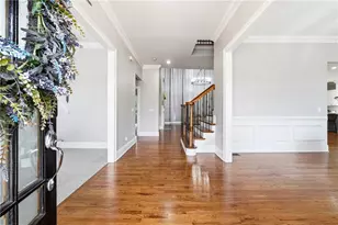 2555 Weddington Ridge NE, Marietta, GA 30068 - Photo 4