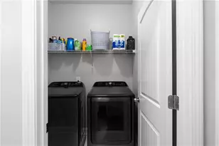 4142 Woodland Park Dr SW, Atlanta, GA 30331 - Photo 10