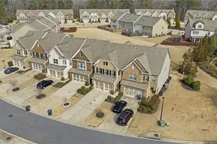 1210 Hampton Oaks Dr, Alpharetta, GA 30004 - Photo 2