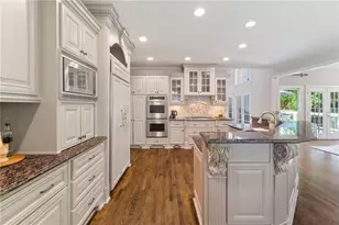 325 Waters Bend Way, Johns Creek, GA 30022 - Photo 18