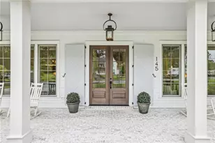 145 Grayton Ln, Roswell, GA 30075 - Photo 2