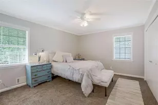 3211 Flamingo Dr, East Point, GA 30344 - Photo 14