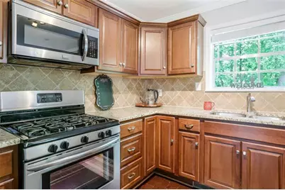 3211 Flamingo Drive, East Point, GA 30344 - Photo 8