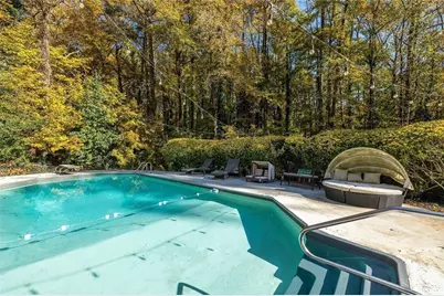 10905 Shallowford Road, Roswell, GA 30075 - Photo 2