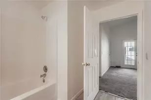 1025 Lakeside Cir, Covington, GA 30016 - Photo 26