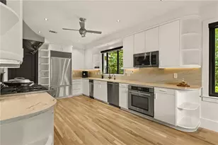 737 W Conway Dr NW, Atlanta, GA 30327 - Photo 10