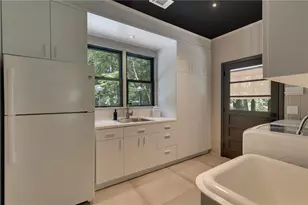 737 W Conway Dr NW, Atlanta, GA 30327 - Photo 28