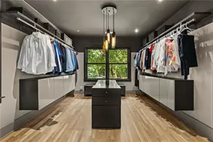 737 W Conway Dr NW, Atlanta, GA 30327 - Photo 20