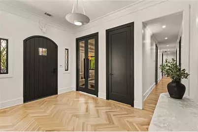 737 W Conway Drive NW, Atlanta, GA 30327 - Photo 4