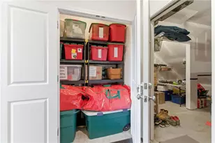 1049 Caruso Dr, Buford, GA 30518 - Photo 14