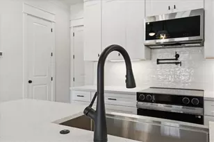 287 Orchid St, Braselton, GA 30517 - Photo 4