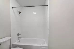 423 Granville Ct, Atlanta, GA 30328 - Photo 16