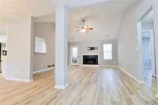 1255 Summit Point Ln, Snellville, GA 30078 - Photo 2